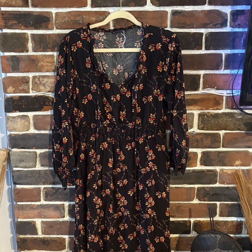 BloomChic Black Floral Long Sleeve Dress